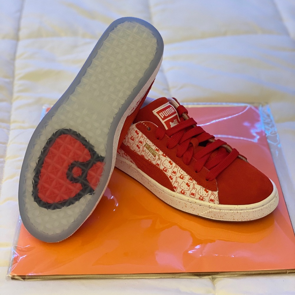Puma Suede Classic Hello Kitty Size 6.5
